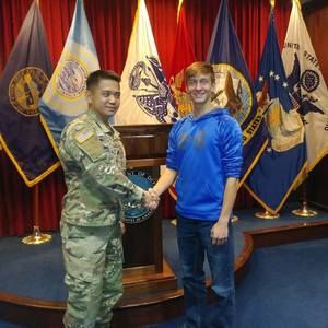 Meet your Posher, Ascher